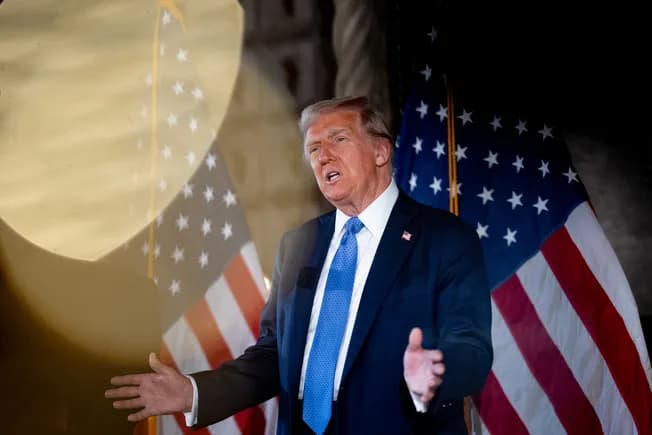 Trump's Controversial Plan: Dismiss Federal Workers Who Don't Return to the Office